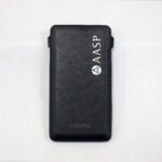 Power Bank 10.000 Mah  Com 2 Cabos Embutidos - Preto